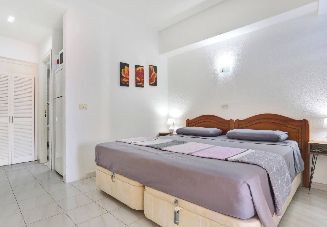 Studio a Los Cristianos - Relaxing Studio Los Cristianos,AirCon, Heated Pool 