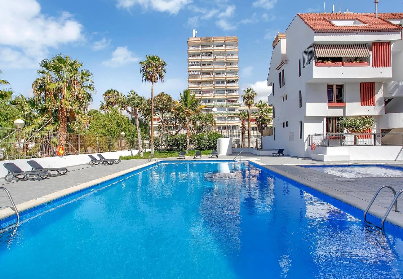 Appartamento a Playa de Las Americas - Charming Las Americas, Terrace, Fiber, Pool 