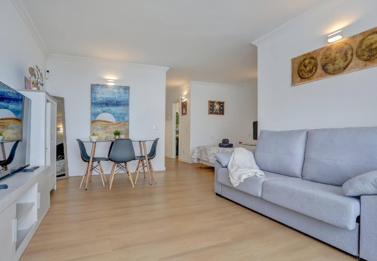 Studio a San Miguel de Abona - Green Studio, Pools, Terrace, Air Con, Fiber 