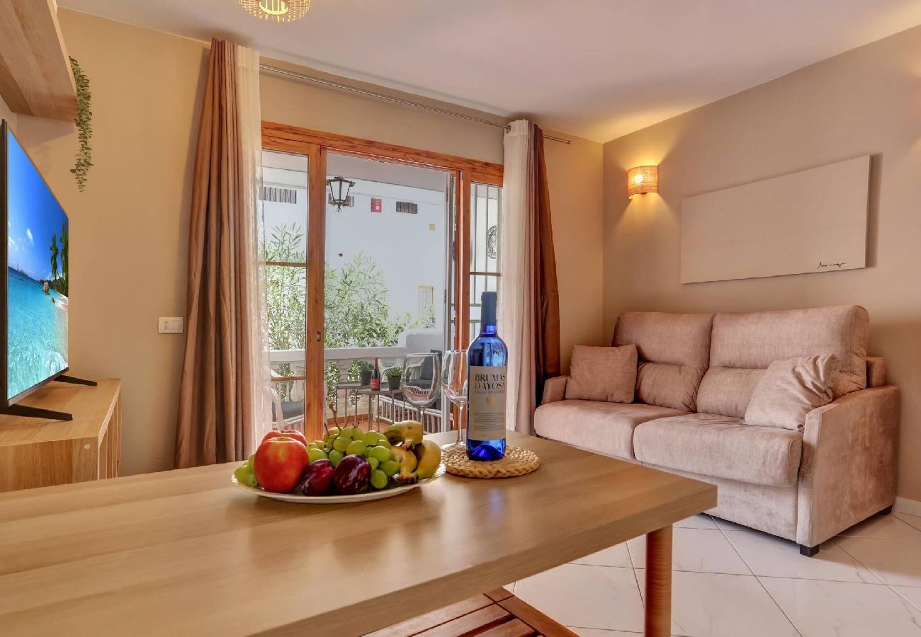 Appartamento a Los Cristianos - Sunny 1 bed, Los Cristianos,Heated Pool,Air Con 