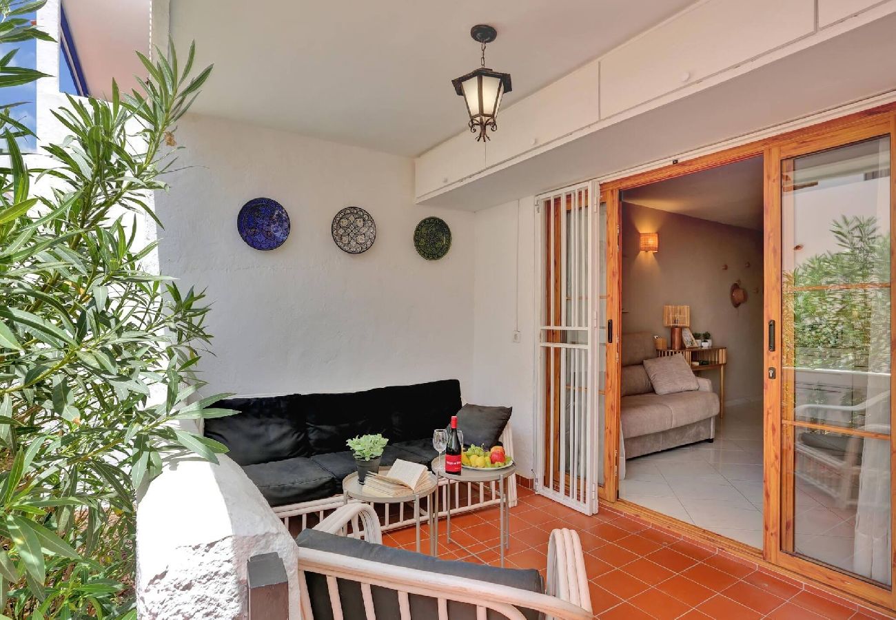 Appartamento a Los Cristianos - Sunny 1 bed, Los Cristianos,Heated Pool,Air Con 