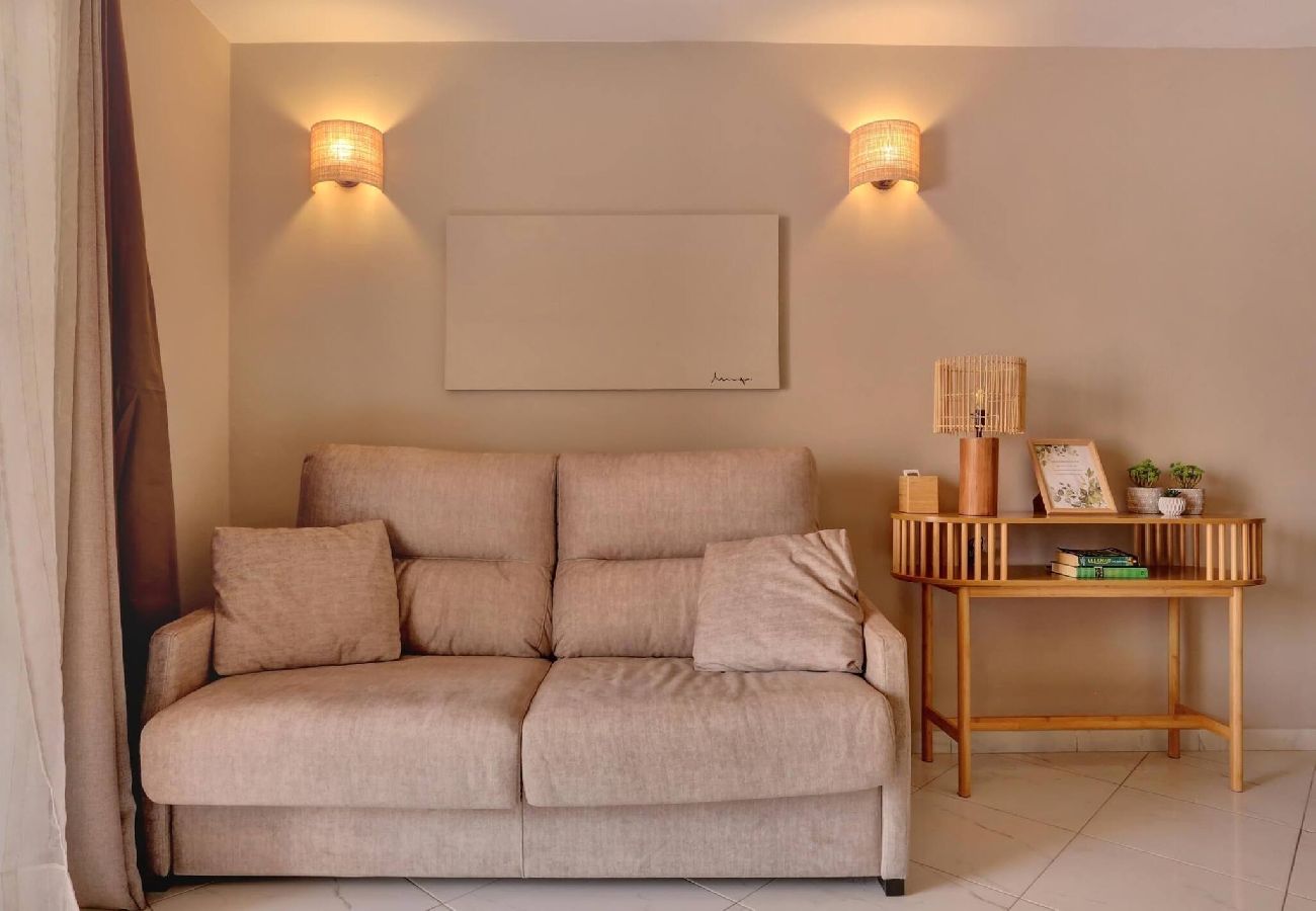 Appartamento a Los Cristianos - Sunny 1 bed, Los Cristianos,Heated Pool,Air Con 
