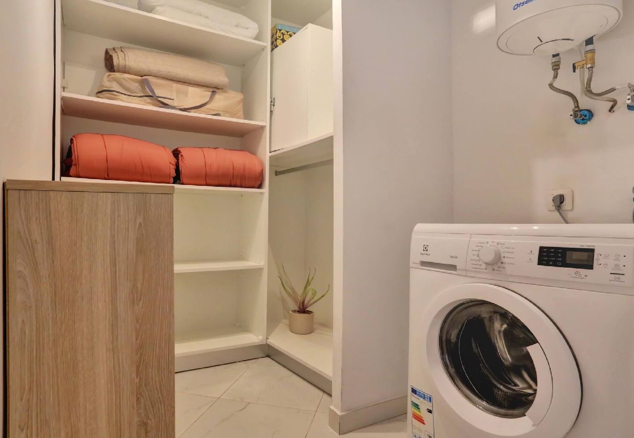 Appartamento a Los Cristianos - Sunny 1 bed, Los Cristianos,Heated Pool,Air Con 