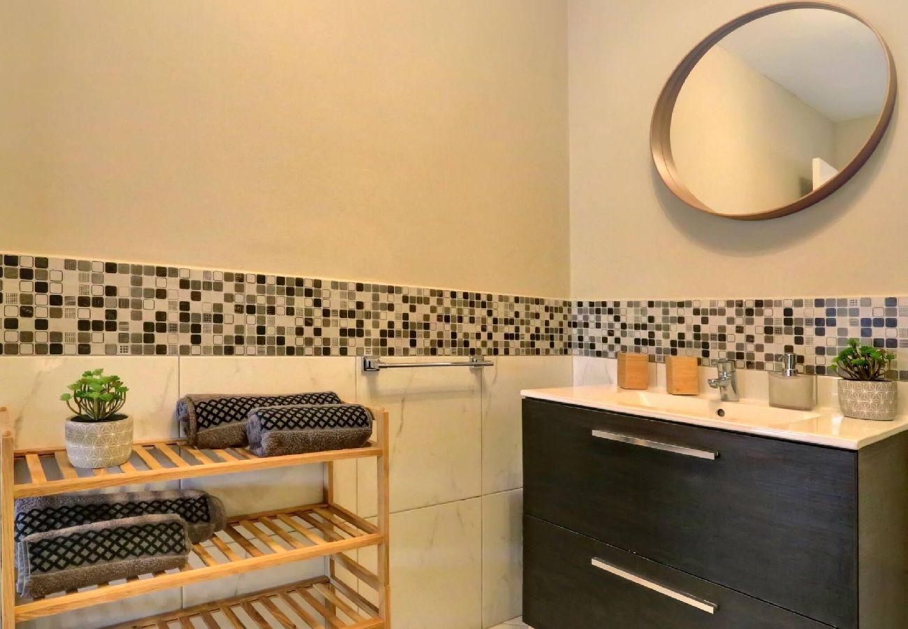 Appartamento a Los Cristianos - Sunny 1 bed, Los Cristianos,Heated Pool,Air Con 