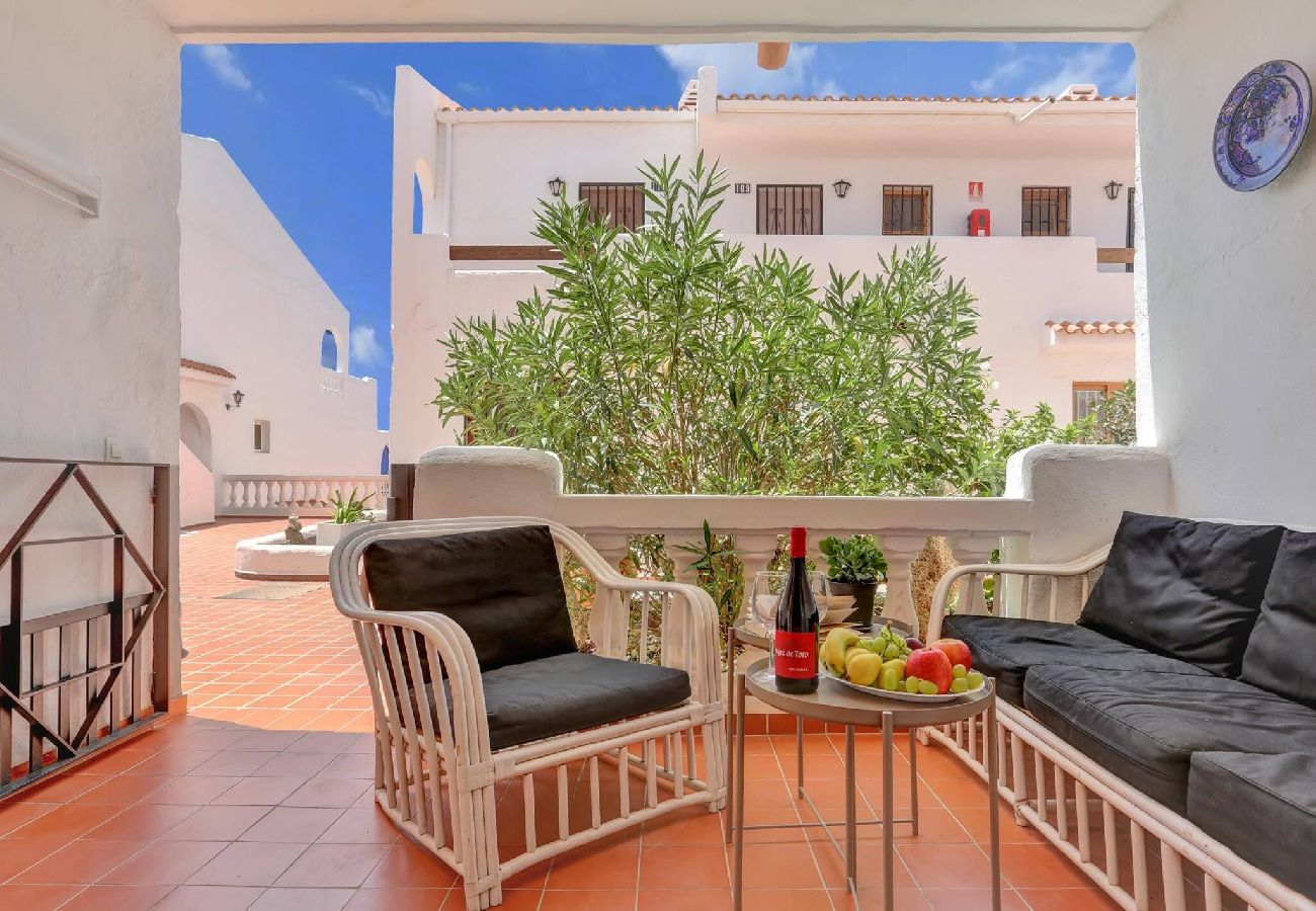 Appartamento a Los Cristianos - Sunny 1 bed, Los Cristianos,Heated Pool,Air Con 