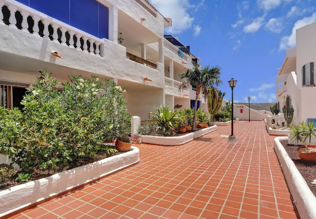 Appartamento a Los Cristianos - Sunny 1 bed, Los Cristianos,Heated Pool,Air Con 