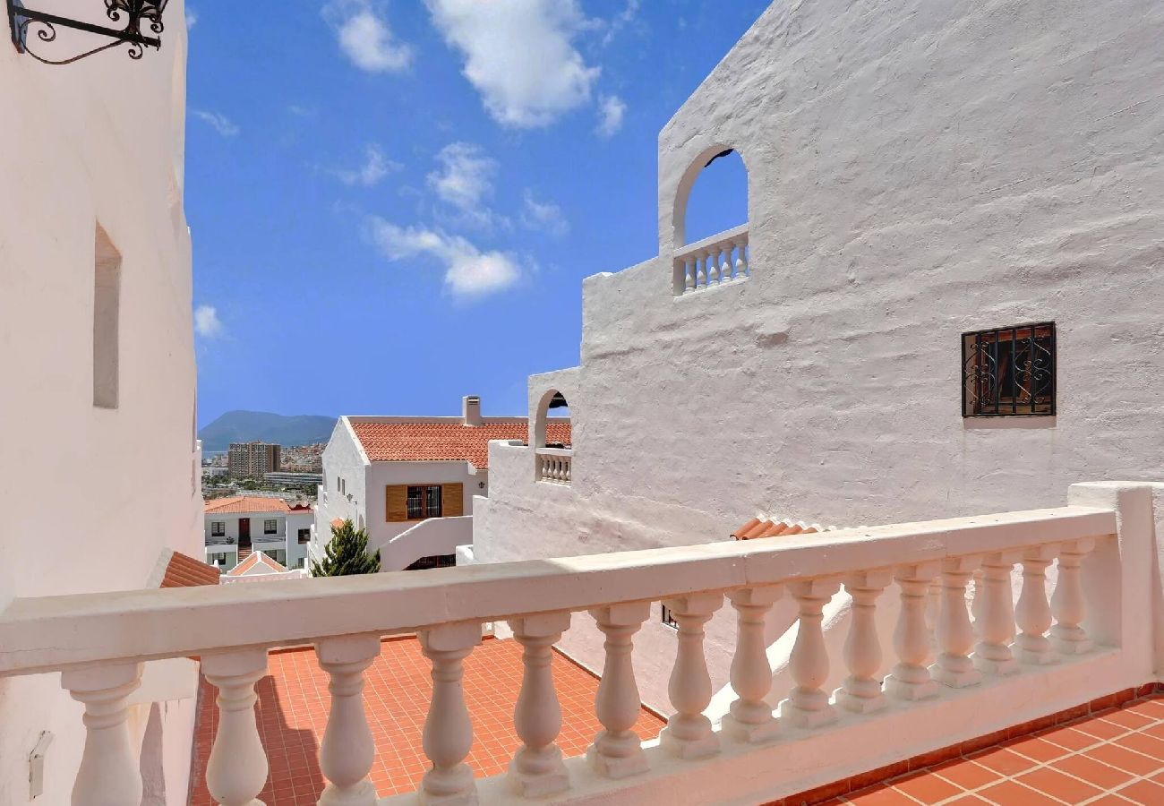 Appartamento a Los Cristianos - Sunny 1 bed, Los Cristianos,Heated Pool,Air Con 