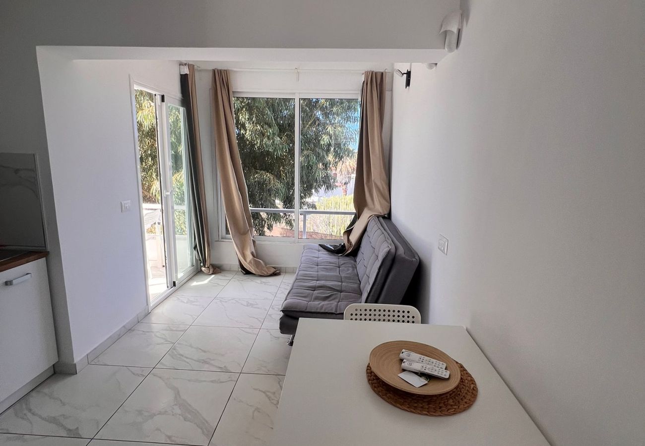 Studio a Arona -  Studio Eureka, Fiber, Pool