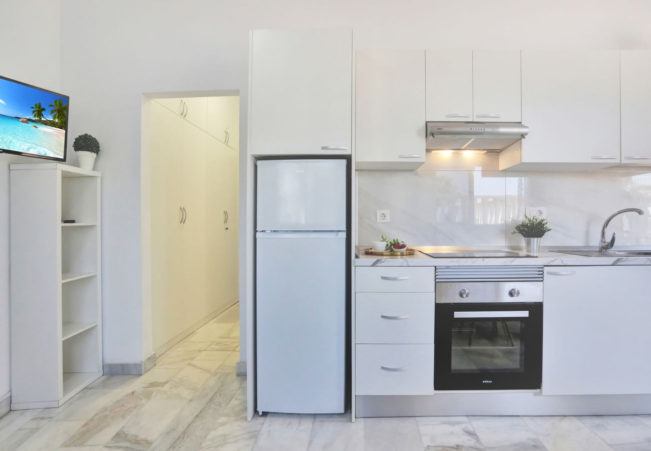 Appartamento a Acantilados de Los Gigantes - The Stone Apartment, Los Gigantes, Heated Pool