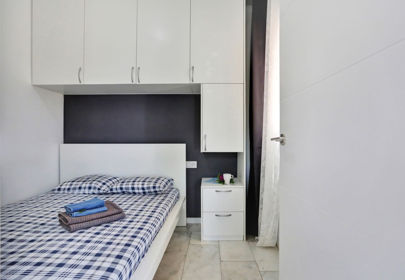 Appartamento a Acantilados de Los Gigantes - The Stone Apartment, Los Gigantes, Heated Pool