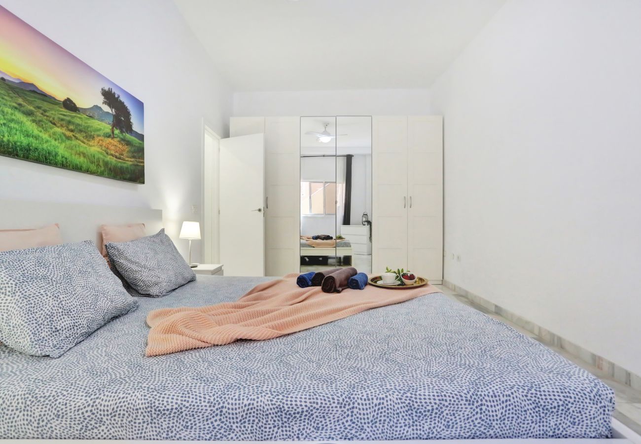 Appartamento a Acantilados de Los Gigantes - The Stone Apartment, Los Gigantes, Heated Pool