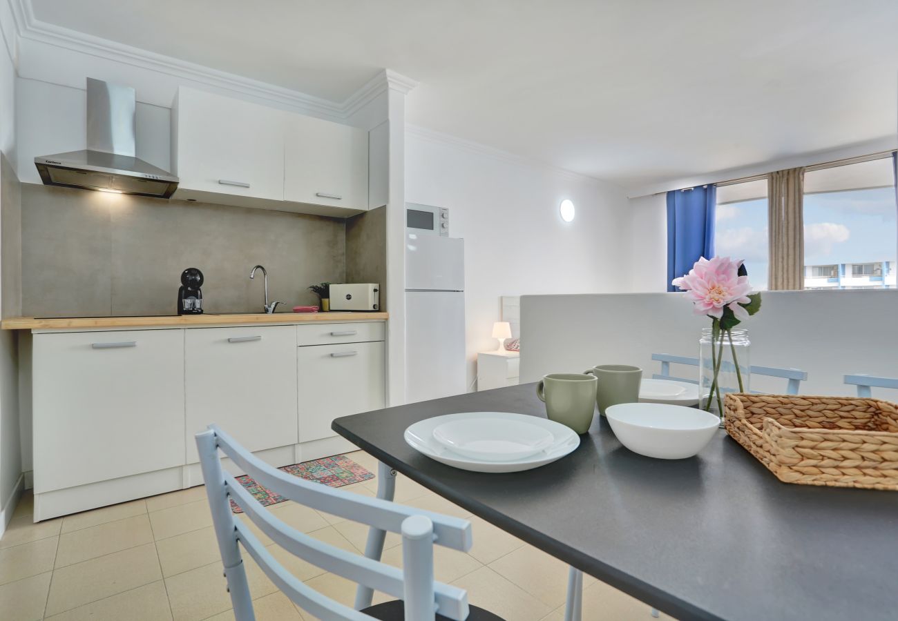 Studio a San Miguel de Abona - Top Floor Studio. Pools, Fast Internet, Parking