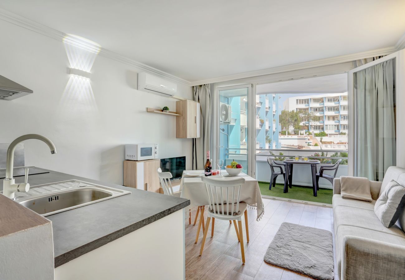 Studio a San Miguel de Abona - Golf del Sur, Air Con, Pools, Parking, Fiber